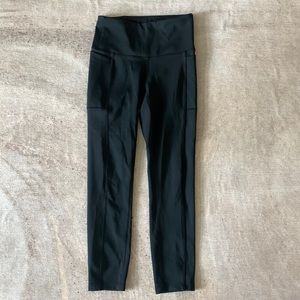 New Balance Cropped black athletic leggings size XS!